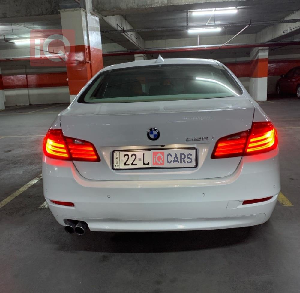 بی ئێم دەبڵیو سیریەس 5